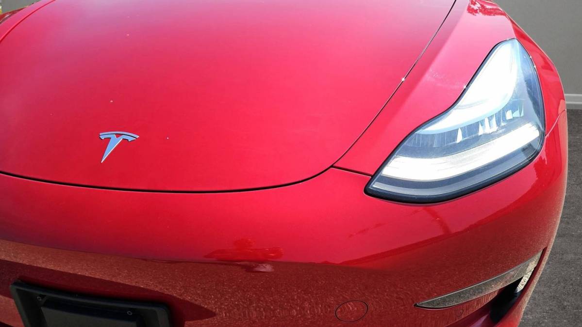 2018 Tesla Model 3 5YJ3E1EA7JF028841