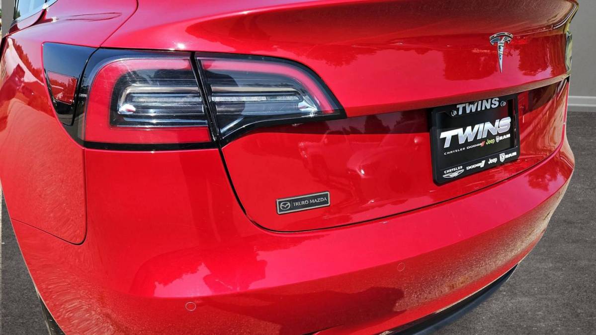 2018 Tesla Model 3 5YJ3E1EA7JF028841