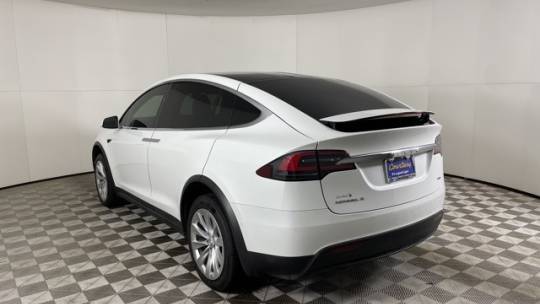 2016 Tesla Model X 5YJXCAE22GF032174