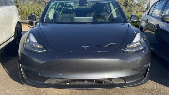 2018 Tesla Model 3 5YJ3E1EA5JF033827