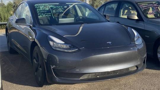 2018 Tesla Model 3 5YJ3E1EA5JF033827