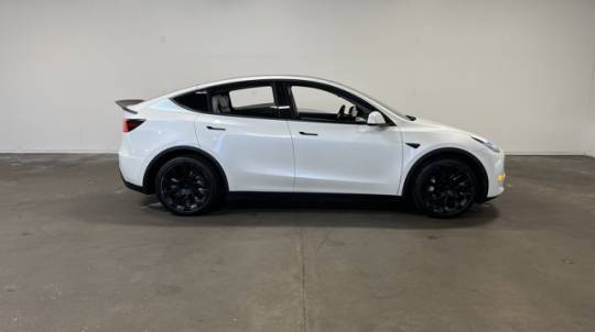 2020 Tesla Model Y 5YJYGDEE0LF056326