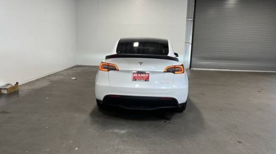 2020 Tesla Model Y 5YJYGDEE0LF056326