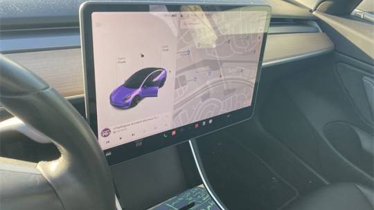 2018 Tesla Model 3 5YJ3E1EA5JF033827