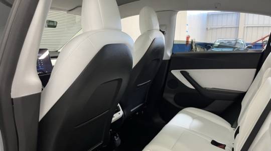 2020 Tesla Model Y 5YJYGDEE0LF056326