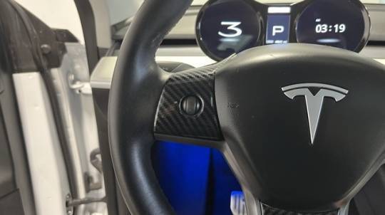 2020 Tesla Model Y 5YJYGDEE0LF056326