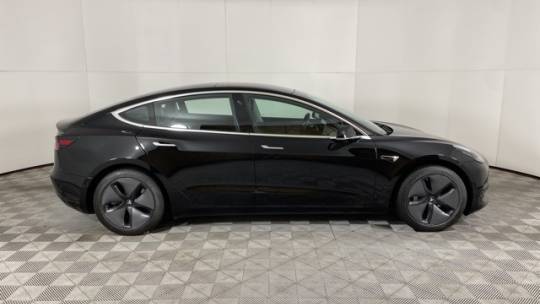 2018 Tesla Model 3 5YJ3E1EAXJF025559