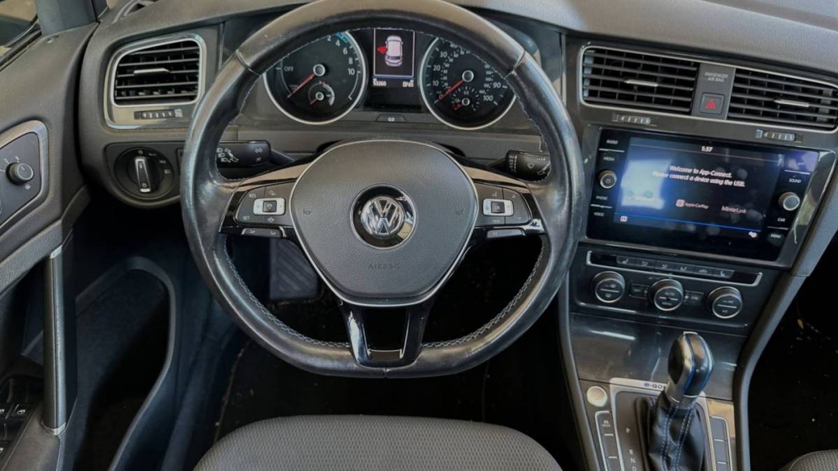 2019 Volkswagen e-Golf WVWKR7AU0KW909882