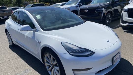 2019 Tesla Model 3 5YJ3E1EB5KF213884