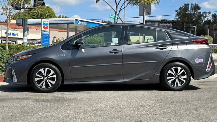 2018 Toyota Prius Prime JTDKARFP8J3079285