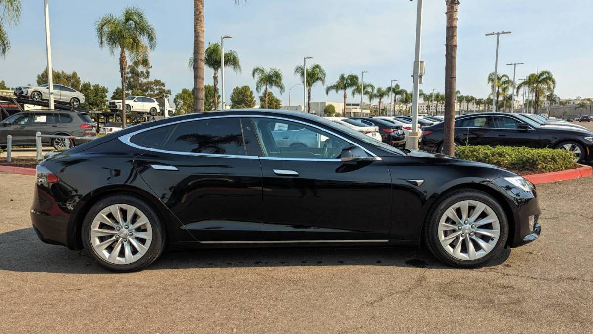 2017 Tesla Model S 5YJSA1E19HF218691