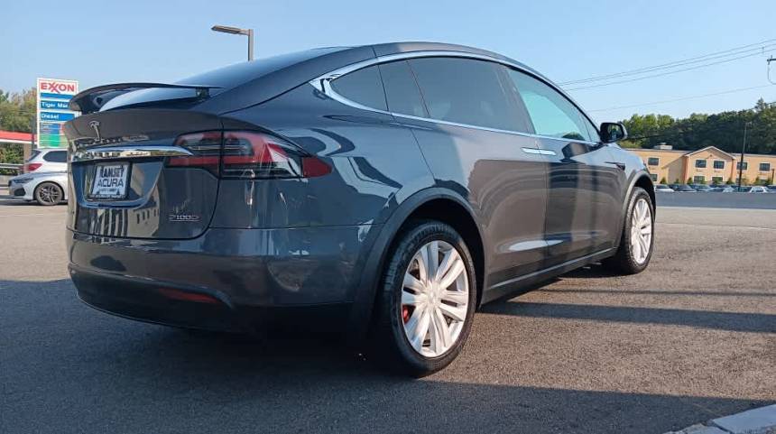 2017 Tesla Model X 5YJXCAE47HF043013