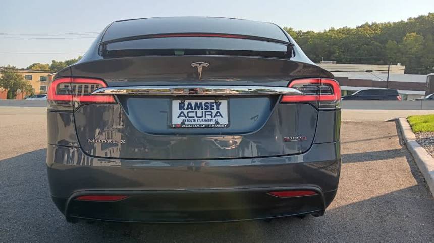 2017 Tesla Model X 5YJXCAE47HF043013