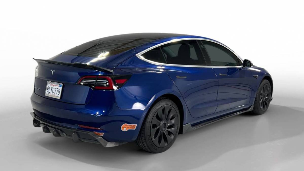 2019 Tesla Model 3 5YJ3E1EA7KF436077