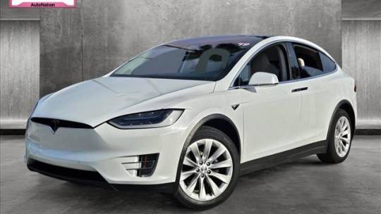 2019 Tesla Model X 5YJXCDE27KF151574