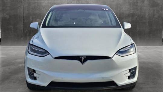 2019 Tesla Model X 5YJXCDE27KF151574