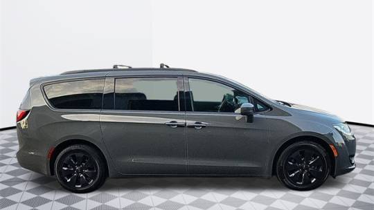 2020 Chrysler Pacifica Hybrid 2C4RC1L72LR263405