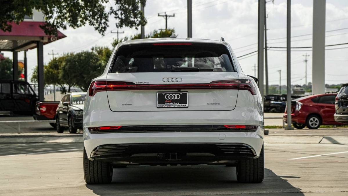 2021 Audi e-tron WA1VABGE4MB027268