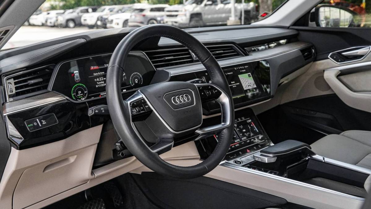 2021 Audi e-tron WA1VABGE4MB027268