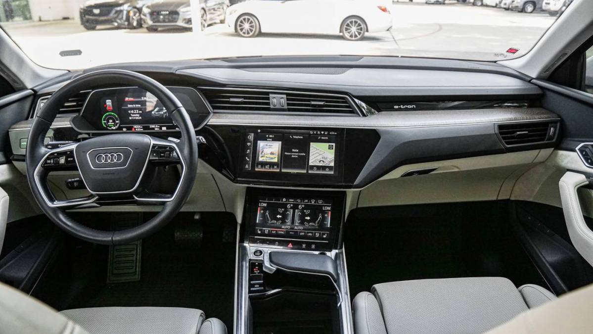 2021 Audi e-tron WA1VABGE4MB027268