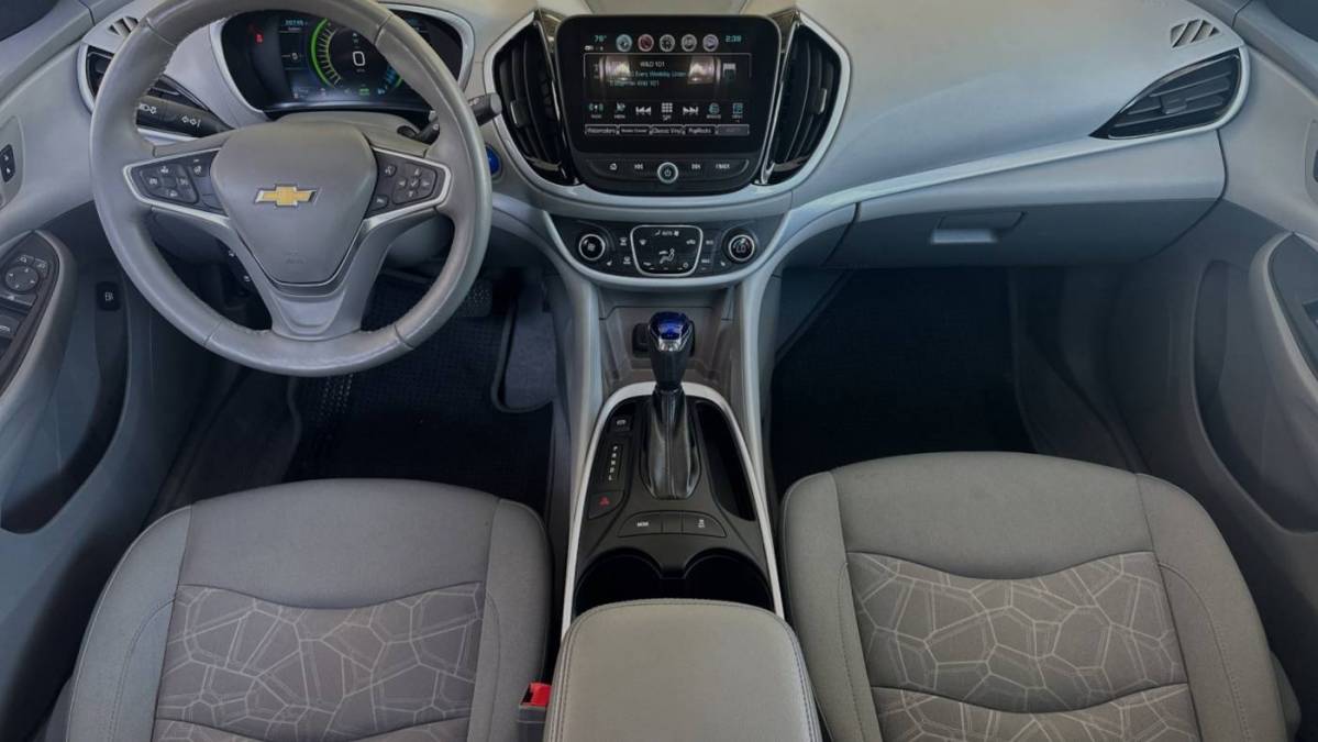 2018 Chevrolet VOLT 1G1RC6S5XJU147410