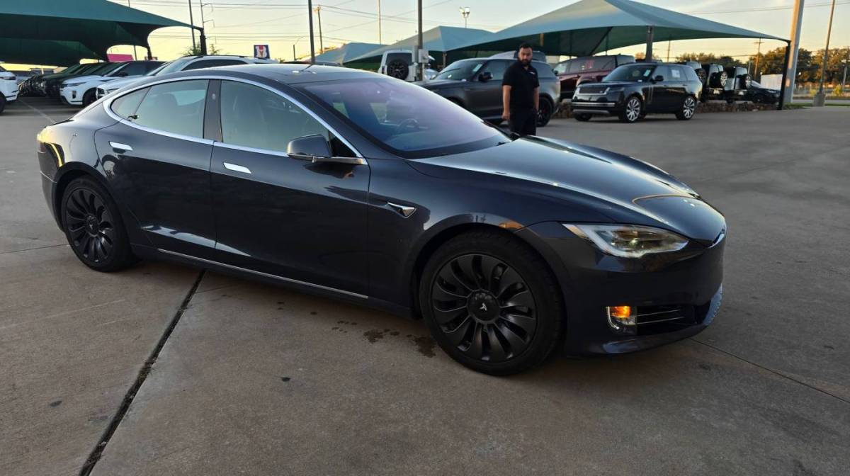 2017 Tesla Model S 5YJSA1E1XHF214861