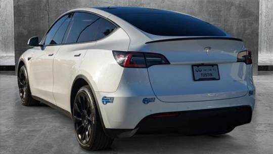 2021 Tesla Model Y 5YJYGDEE2MF097381