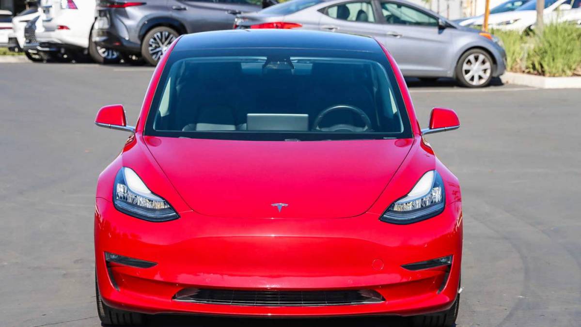 2019 Tesla Model 3 5YJ3E1EB4KF365462