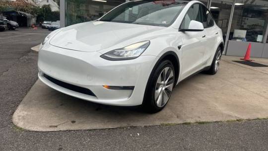 2021 Tesla Model Y 5YJYGDEE7MF088059