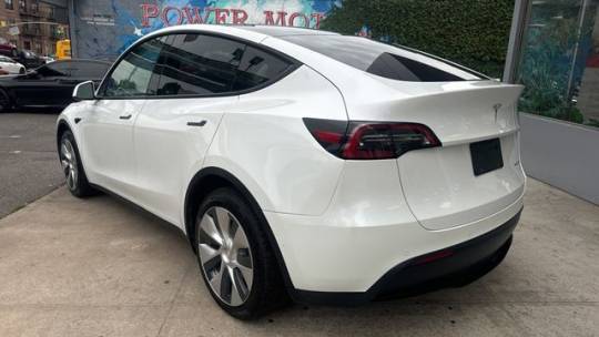 2021 Tesla Model Y 5YJYGDEE7MF088059