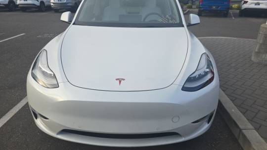 2021 Tesla Model Y 5YJYGDEE3MF210108