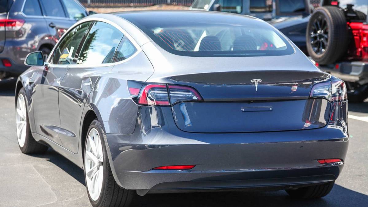 2019 Tesla Model 3 5YJ3E1EA6KF447295