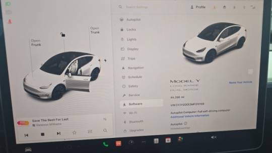 2021 Tesla Model Y 5YJYGDEE3MF210108