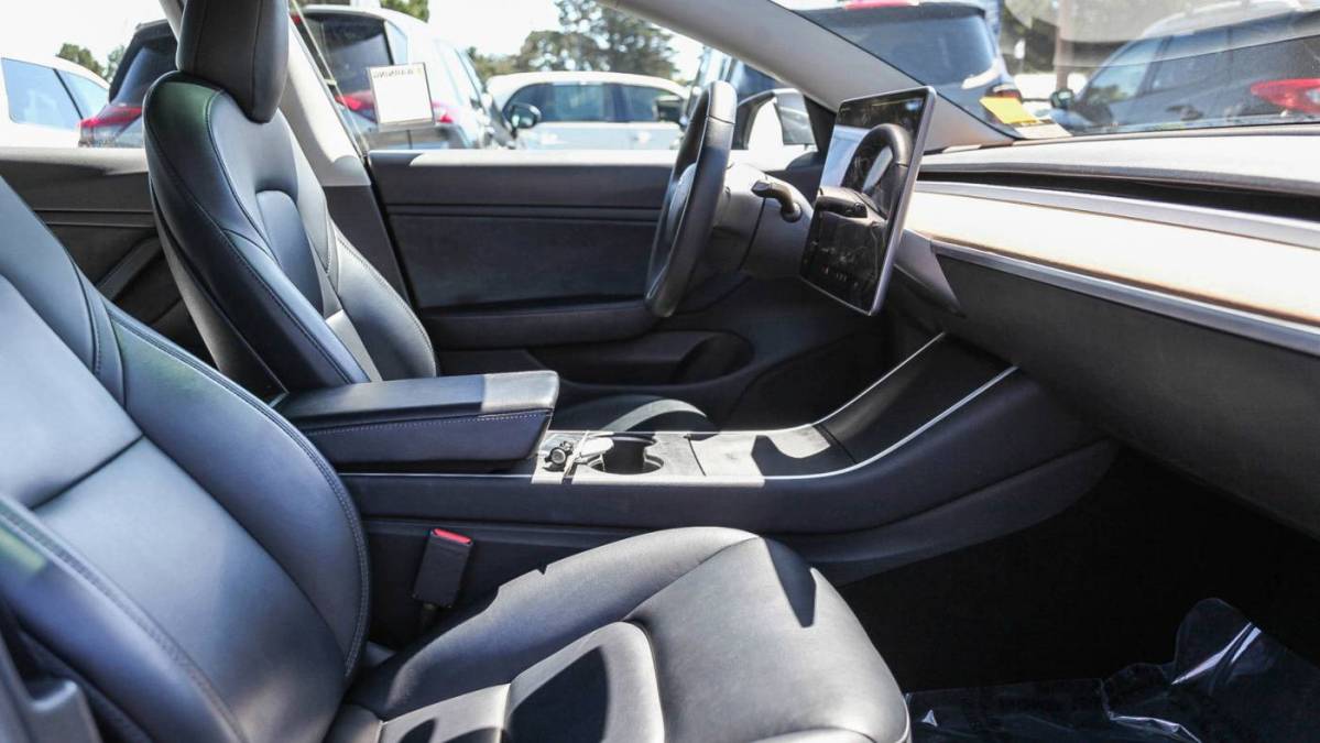 2019 Tesla Model 3 5YJ3E1EA6KF447295