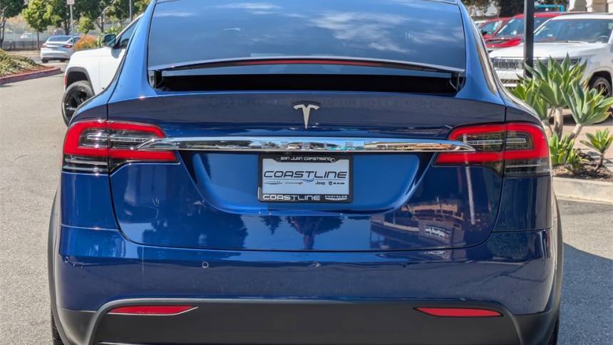 2020 Tesla Model X 5YJXCDE49LF284730