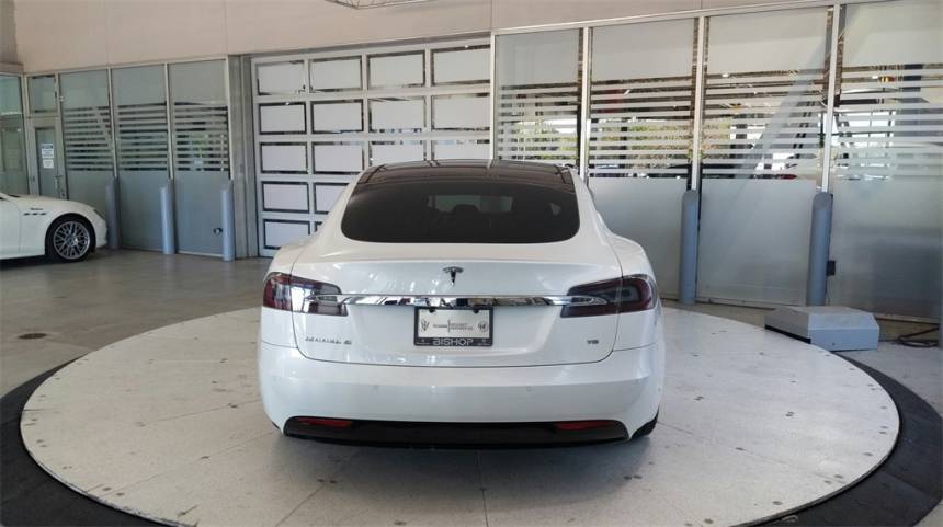 2017 Tesla Model S 5YJSA1E18HF205219