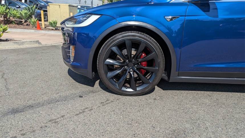 2020 Tesla Model X 5YJXCDE49LF284730