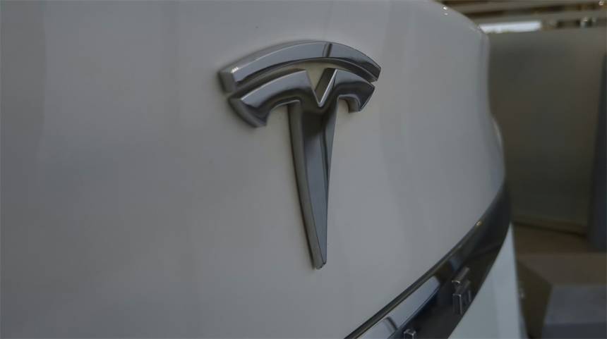 2017 Tesla Model S 5YJSA1E18HF205219