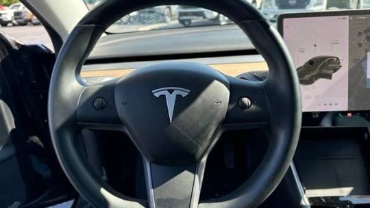 2018 Tesla Model 3 5YJ3E1EA8JF172477