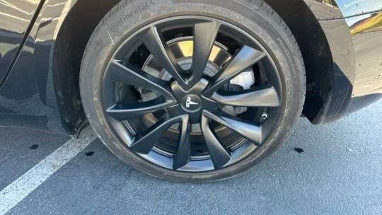 2018 Tesla Model 3 5YJ3E1EA8JF172477