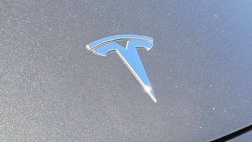 2018 Tesla Model 3 5YJ3E1EAXJF042541