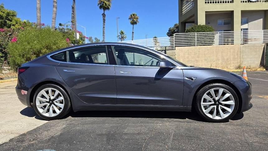 2018 Tesla Model 3 5YJ3E1EAXJF042541