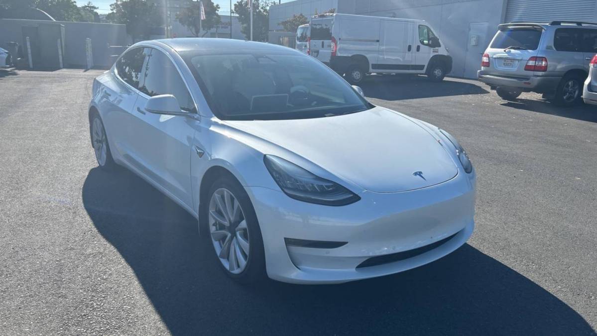 2019 Tesla Model 3 5YJ3E1EA4KF419415