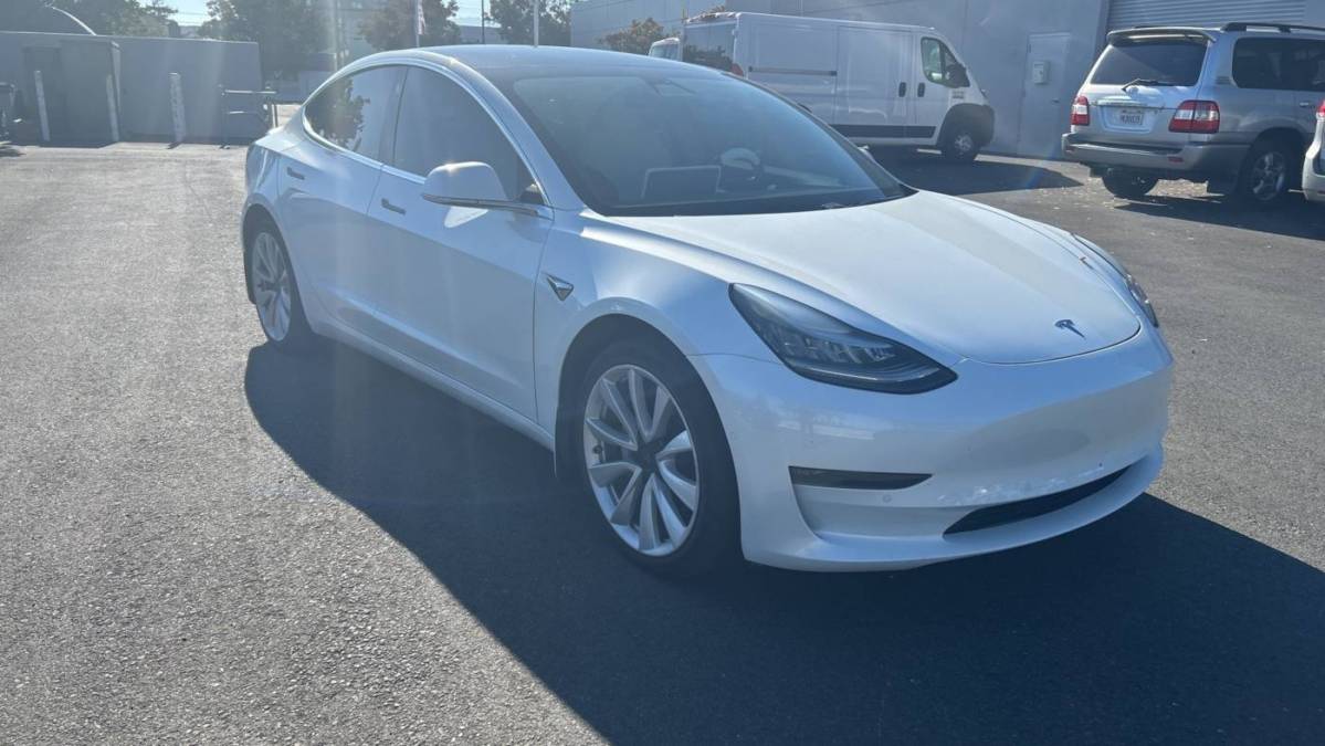 2019 Tesla Model 3 5YJ3E1EA4KF419415