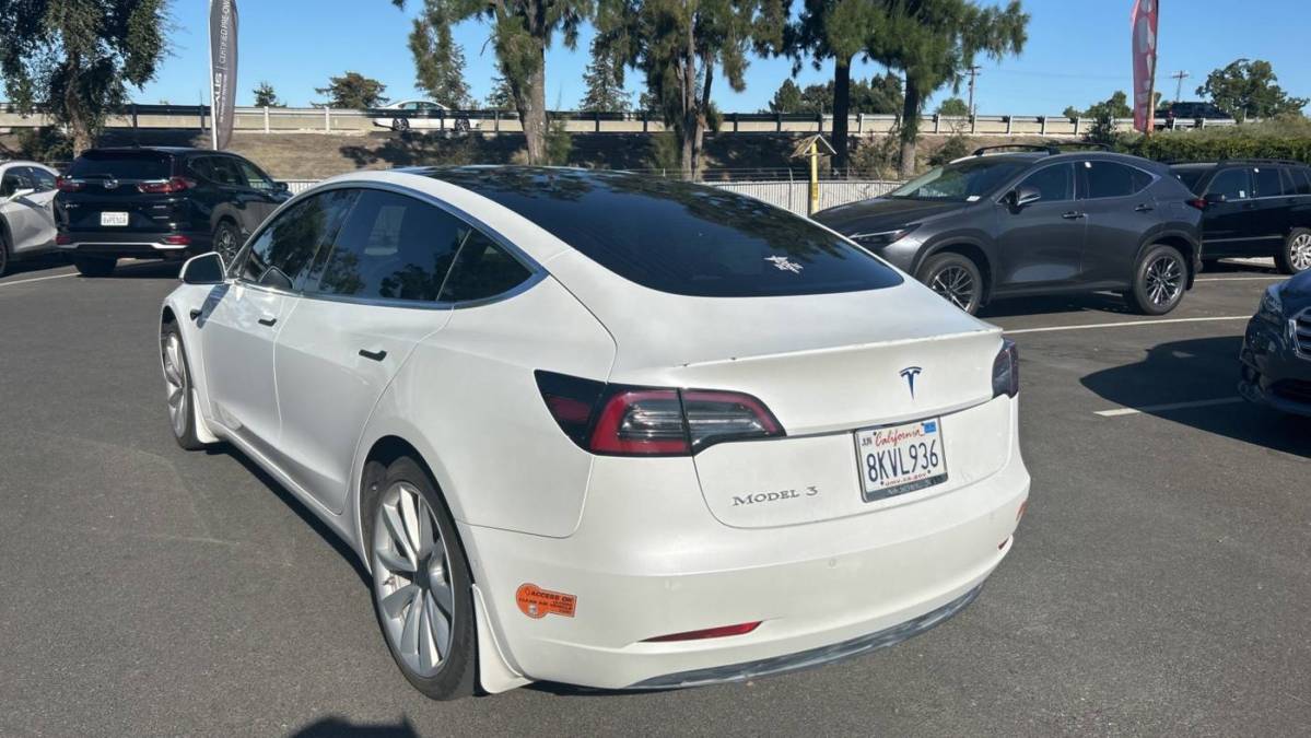 2019 Tesla Model 3 5YJ3E1EA4KF419415