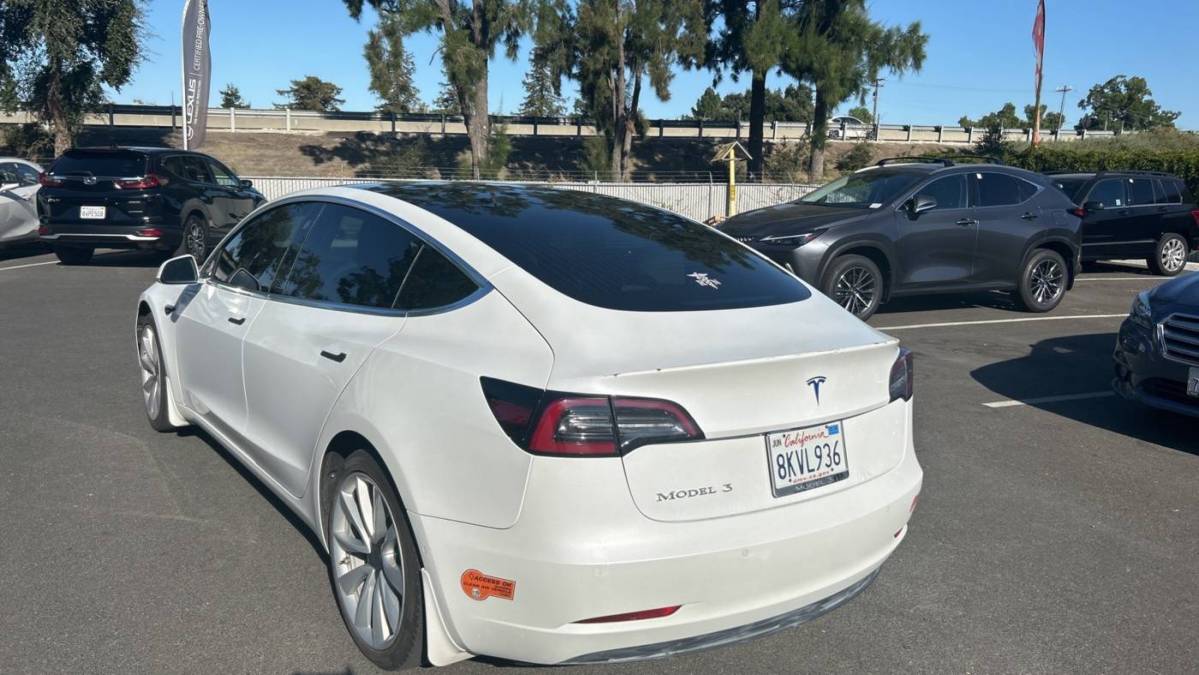 2019 Tesla Model 3 5YJ3E1EA4KF419415