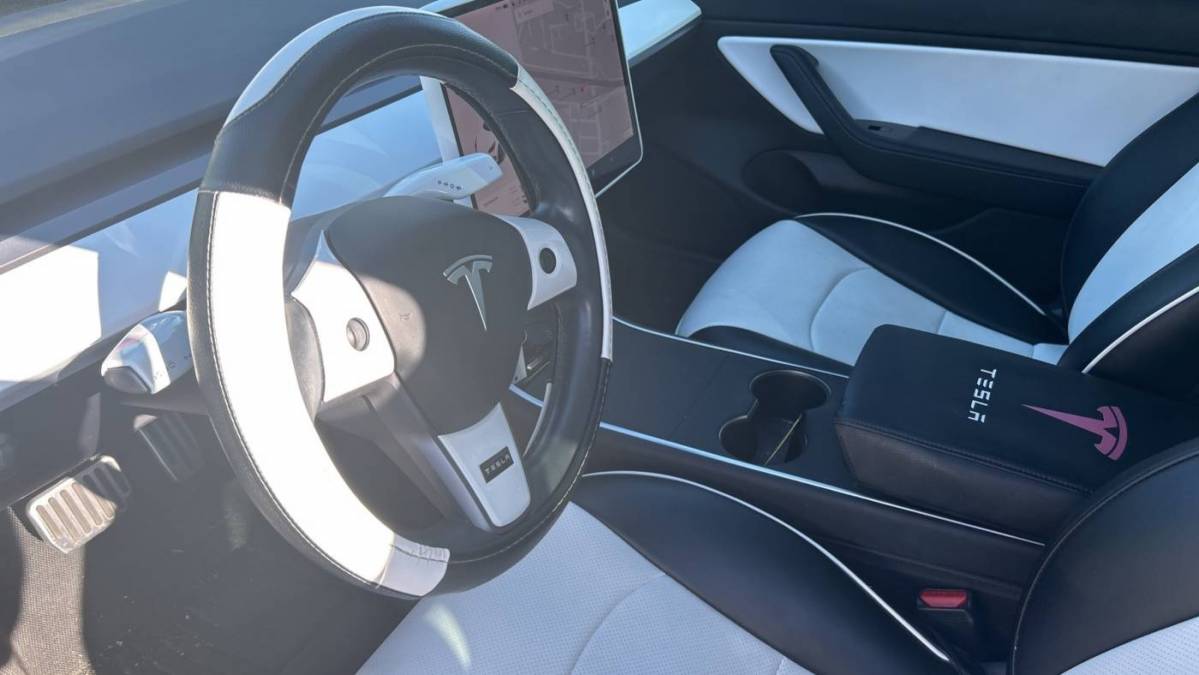 2019 Tesla Model 3 5YJ3E1EA4KF419415