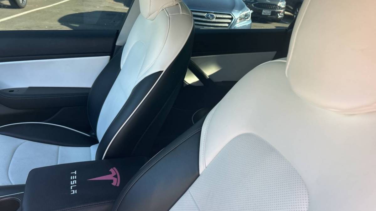 2019 Tesla Model 3 5YJ3E1EA4KF419415