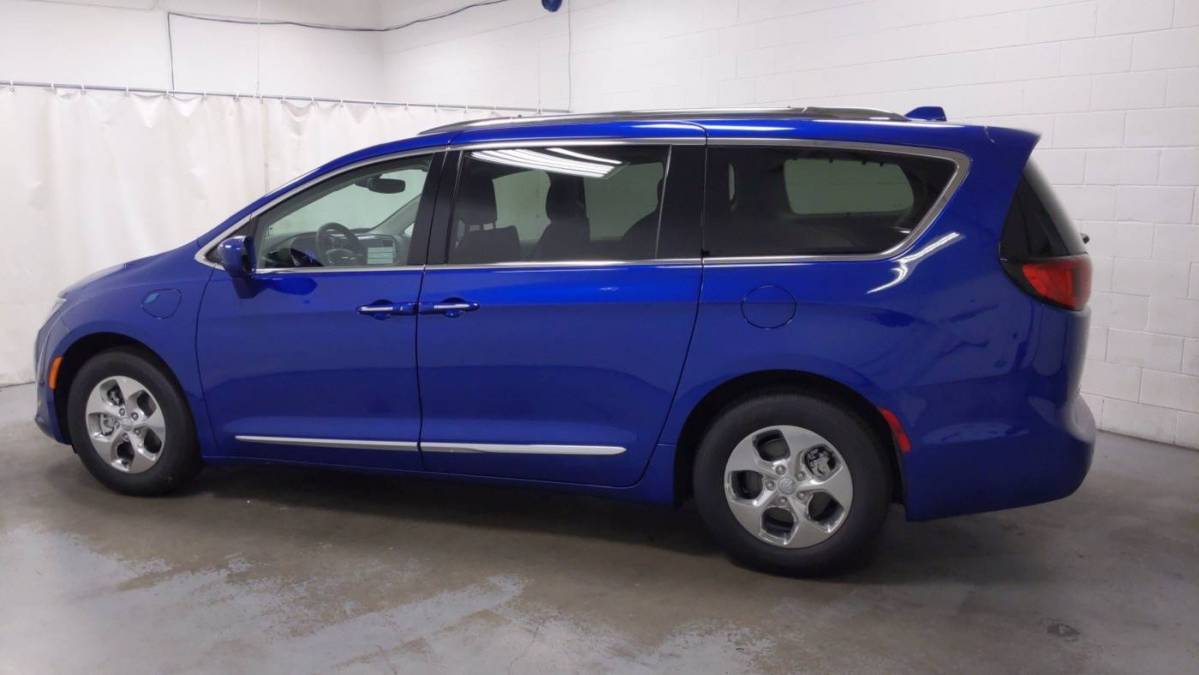 2020 Chrysler Pacifica Hybrid 2C4RC1L77LR263397