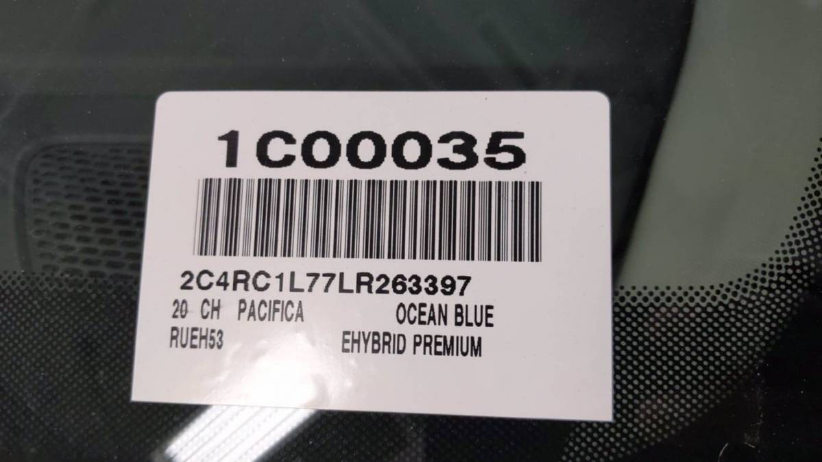 2020 Chrysler Pacifica Hybrid 2C4RC1L77LR263397